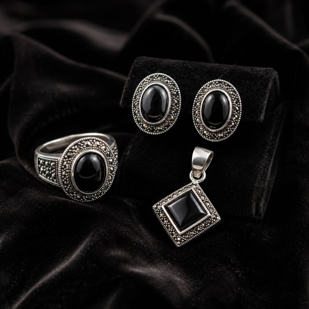 Vintage 925 Sterling Silver Black Onyx Marcasite Jewelry Set Size 8